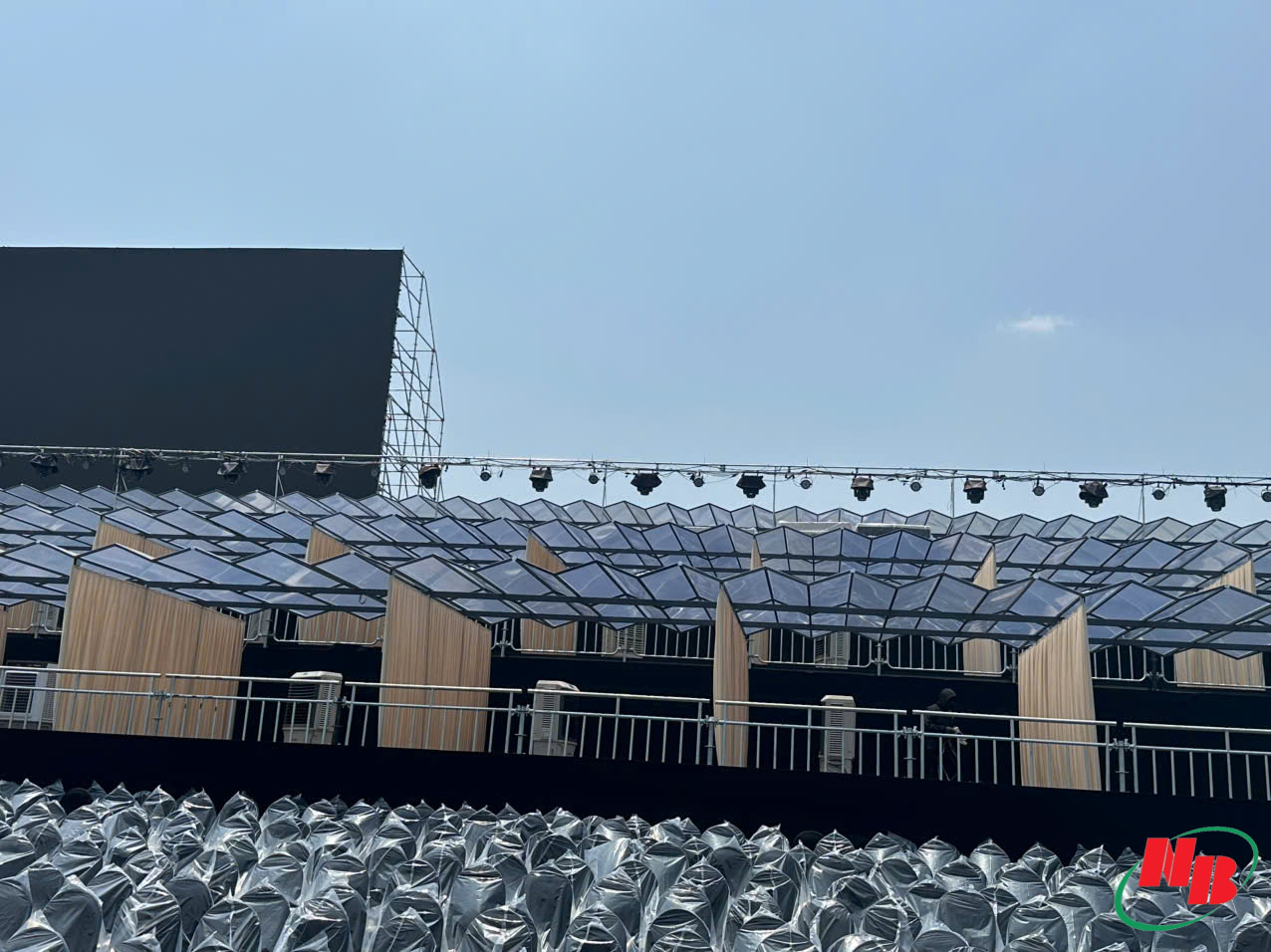 Cho thuê máy lạnh sự kiện Anh Trai Vượt Ngàn Chông Gai 2025 tại TP.HCM