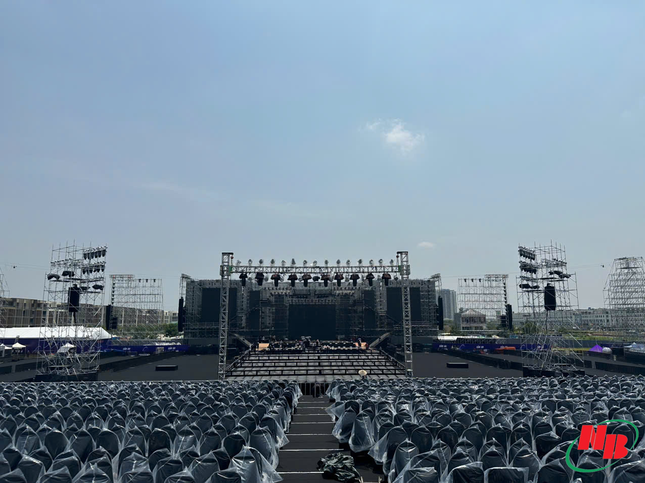 Cho thuê máy lạnh sự kiện Anh Trai Vượt Ngàn Chông Gai 2025 tại TP.HCM