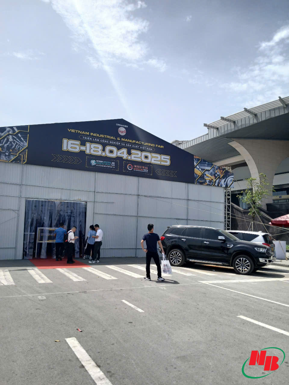 Cho thuê máy lạnh tại sự kiện Triển lãm công nghiệp & sản xuất Việt Nam 2025