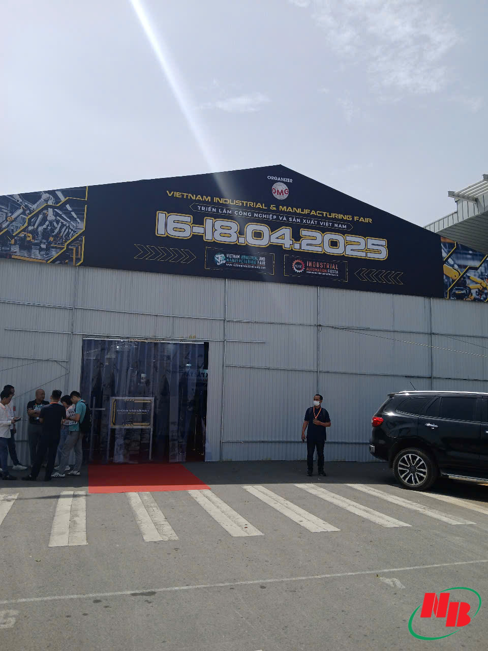 Cho thuê máy lạnh tại sự kiện Triển lãm công nghiệp & sản xuất Việt Nam 2025