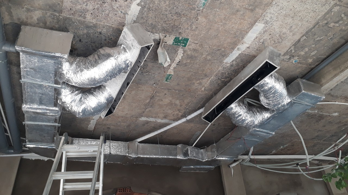 Máy lạnh âm trần nối ống gió - hình 4